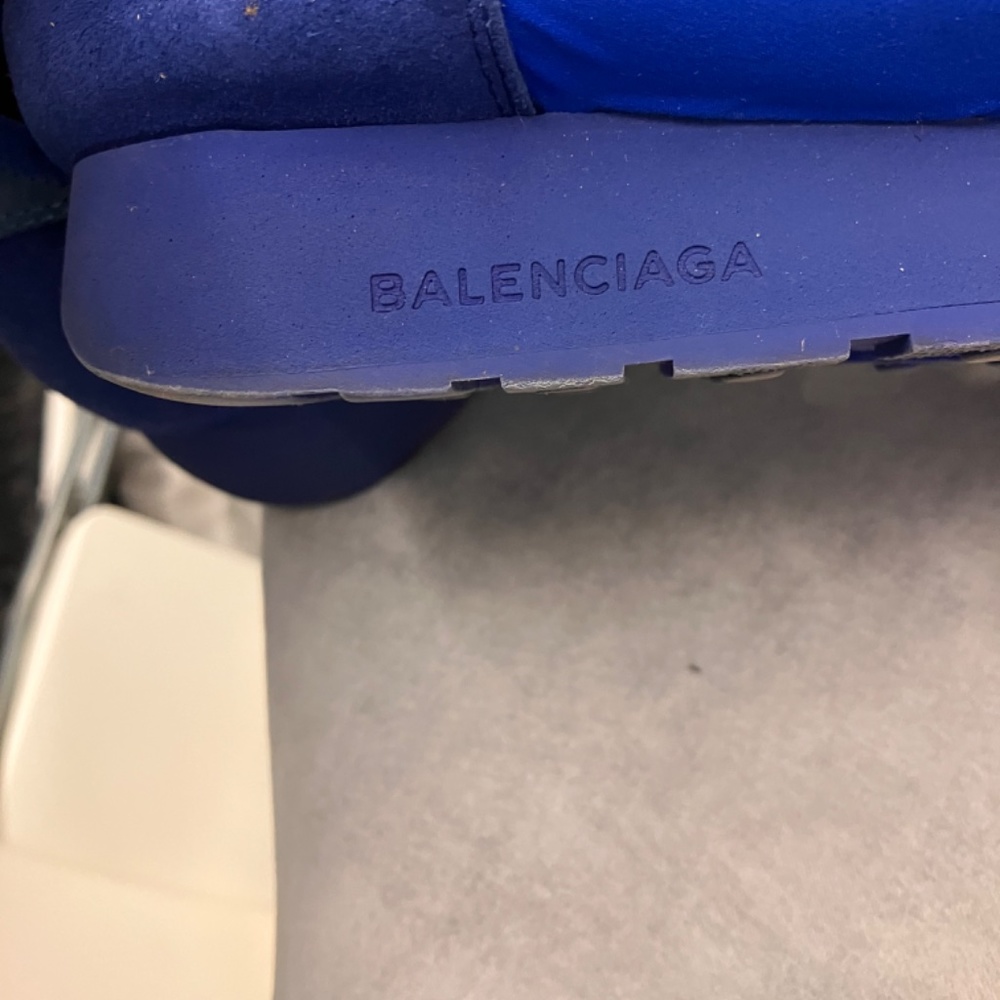 Balenciaga Race Runners Sneakers - Picture 5 of 7